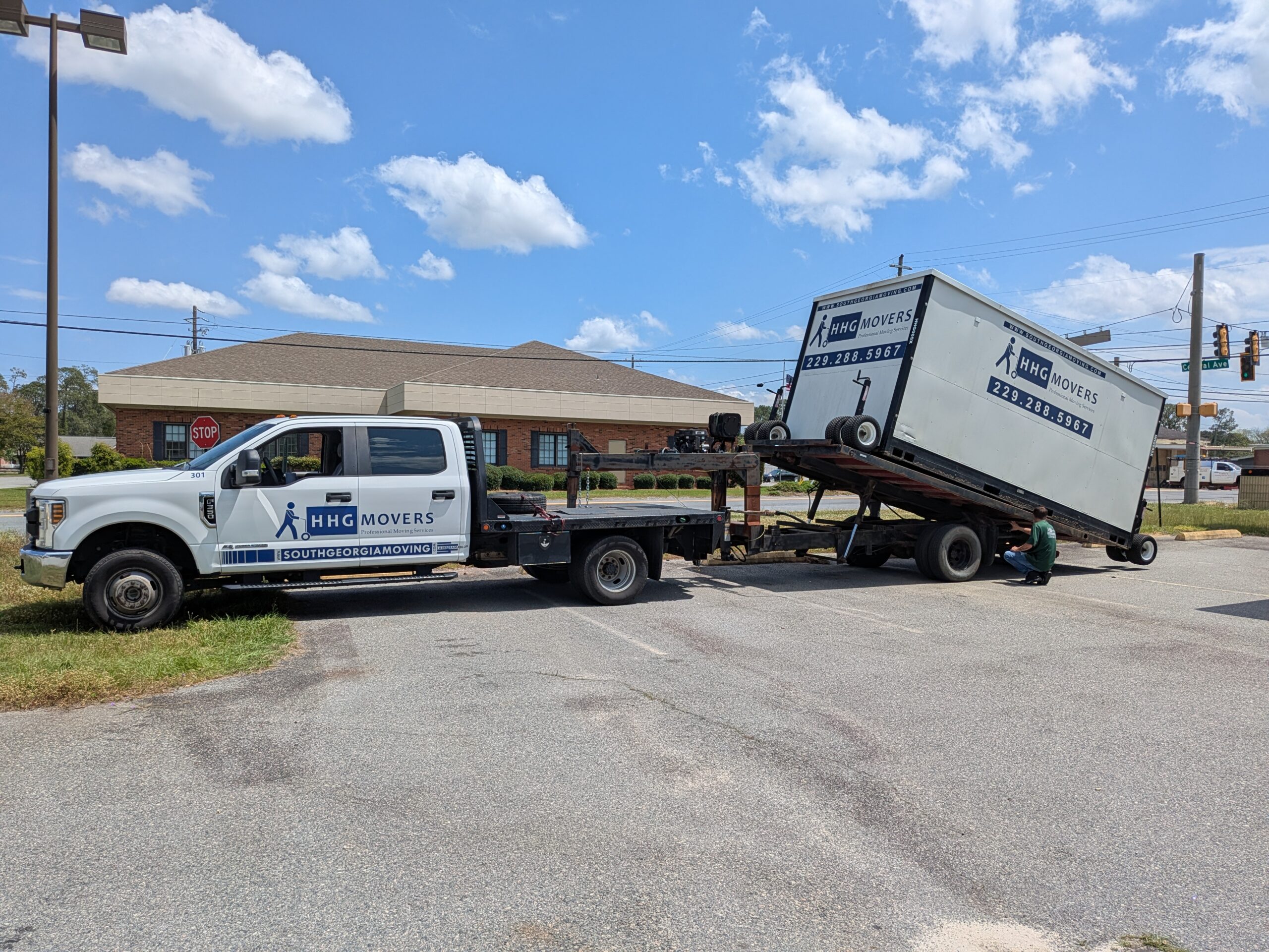 Driveway Containers delivery equipment